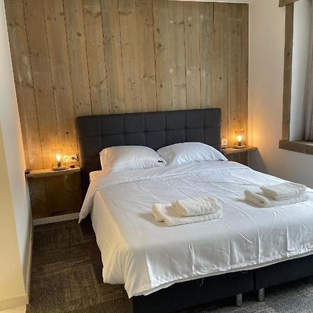 Prachtige Kamer In Centrum Brugge Met Badkamer ! Ngoại thất bức ảnh