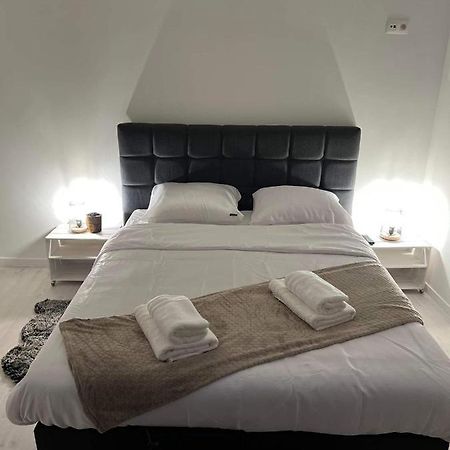Prachtige Kamer In Centrum Brugge Met Badkamer ! Ngoại thất bức ảnh