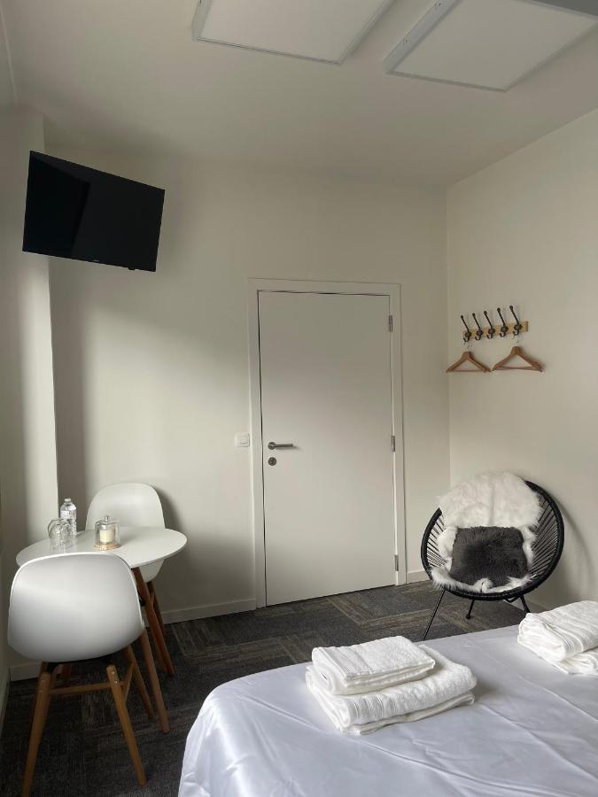 Prachtige Kamer In Centrum Brugge Met Badkamer ! Ngoại thất bức ảnh