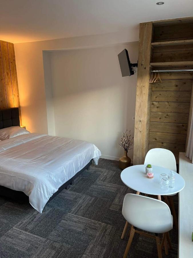 Prachtige Kamer In Centrum Brugge Met Badkamer ! Ngoại thất bức ảnh