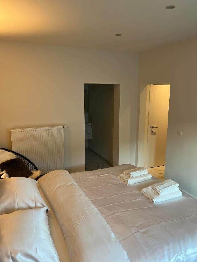 Prachtige Kamer In Centrum Brugge Met Badkamer ! Ngoại thất bức ảnh