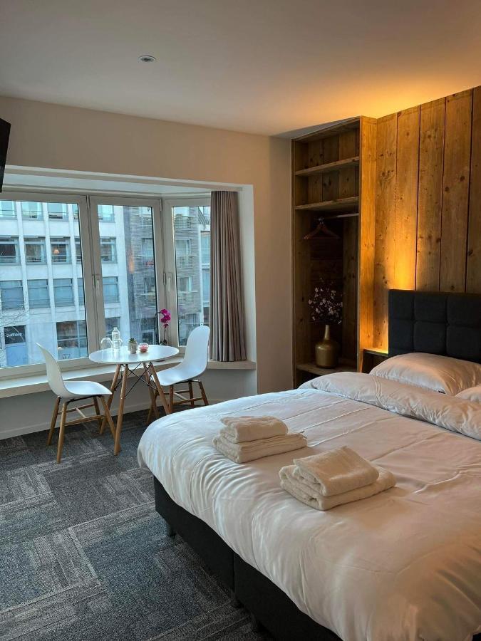 Prachtige Kamer In Centrum Brugge Met Badkamer ! Ngoại thất bức ảnh